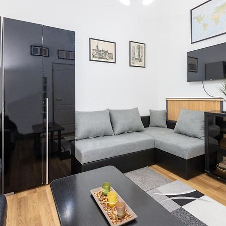 Inside Edge Apartment Budapest Exteriör bild
