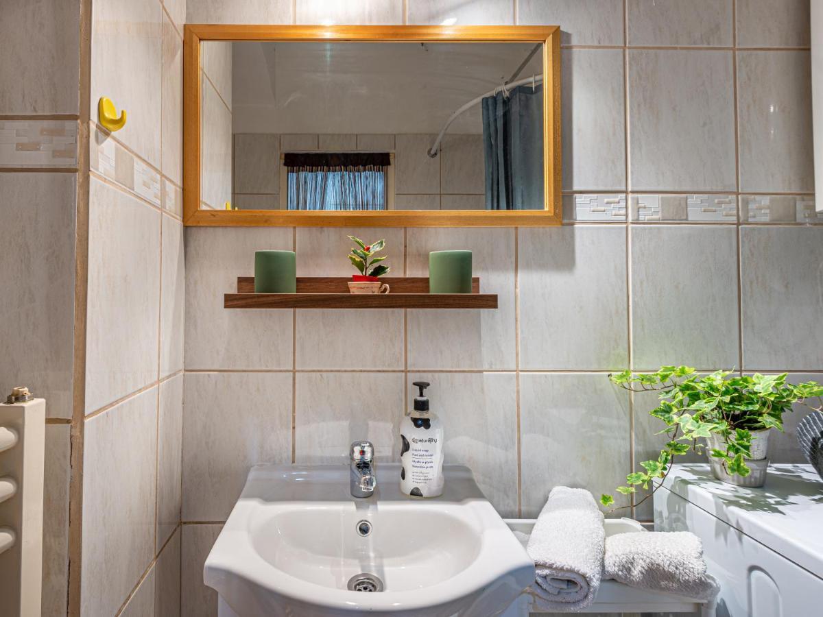 Inside Edge Apartment Budapest Exteriör bild