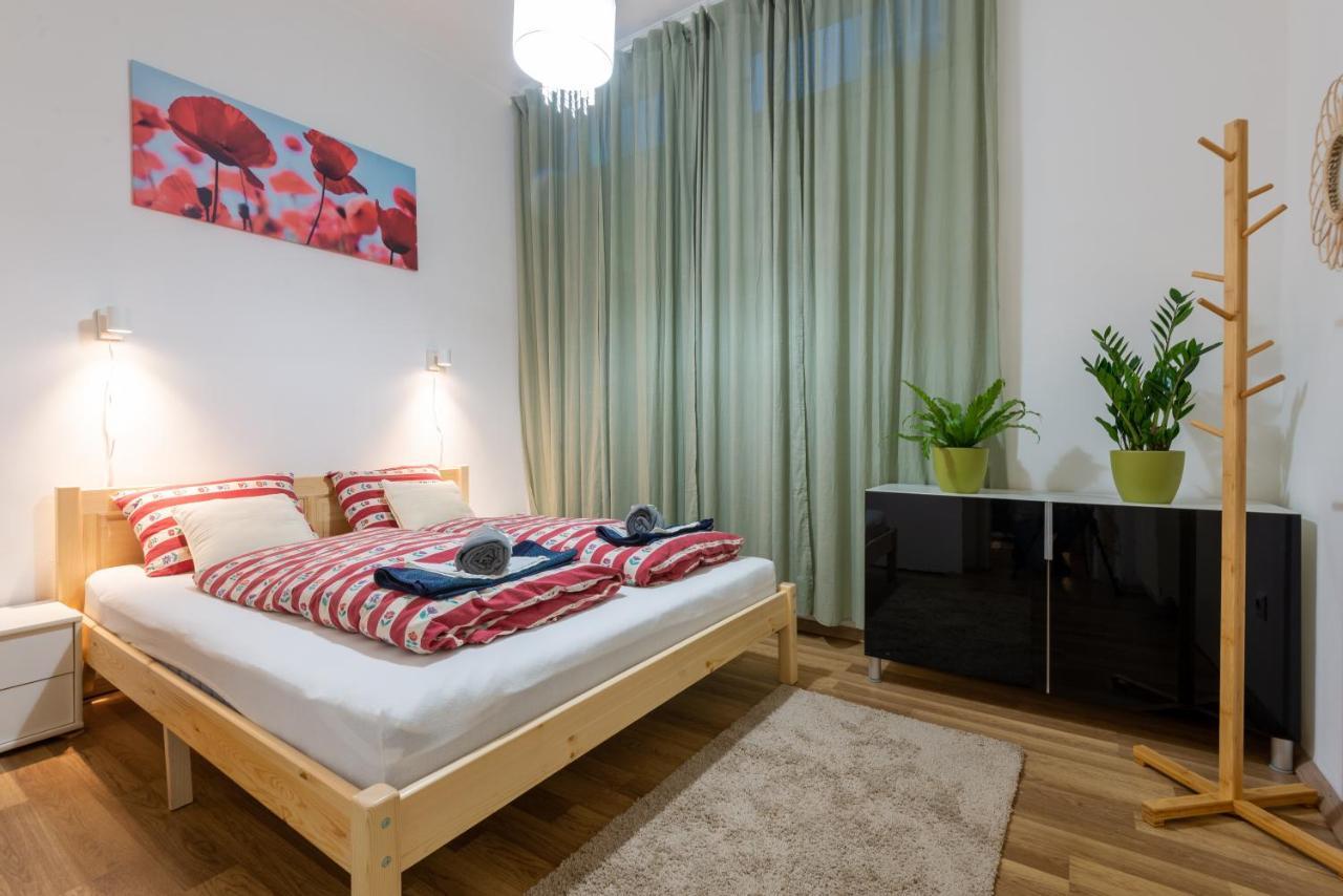 Inside Edge Apartment Budapest Exteriör bild